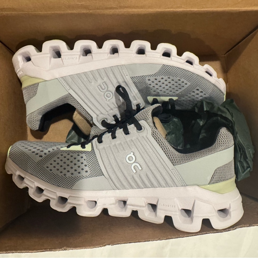 On Cloud Cloudswift in Alloy Glacier Running Shoe 9.5 - Light Gray Mint Accents - Picture 3 of 5